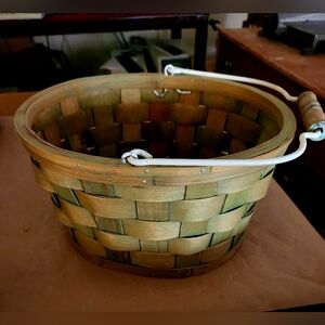 Vintage Rustic Green/Brown Bent Oak Woven Gathering Basket W/ Metal/Wood Handle